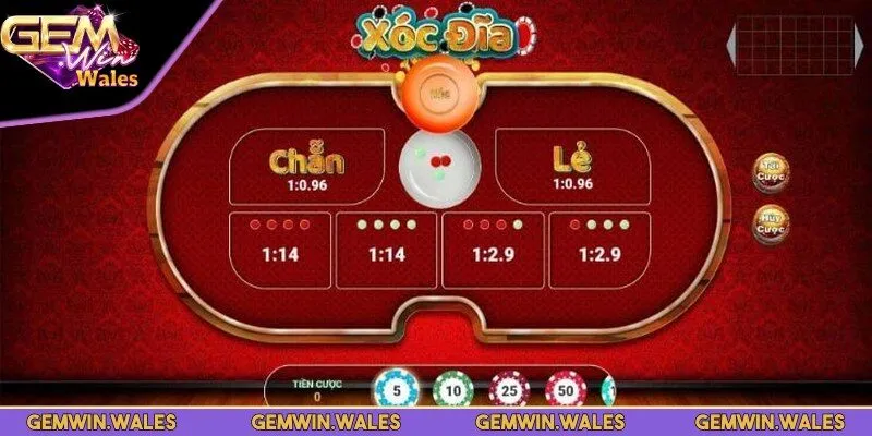 Xóc đĩa được hình thành và ưa chuộng trong các dịp lễ hội truyền thống Việt Nam