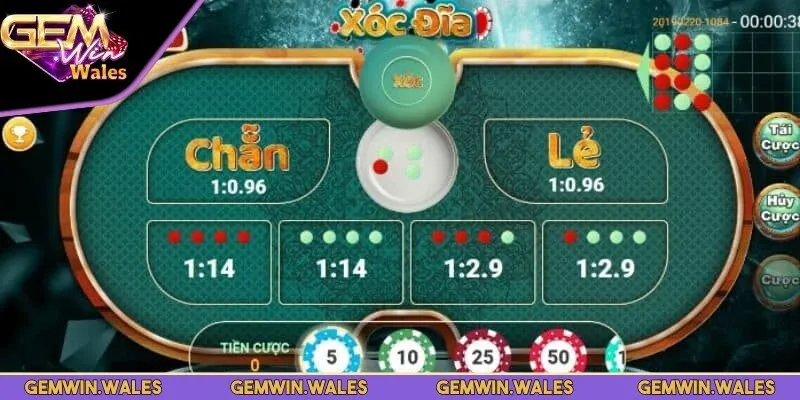 Xóc đĩa là một trò chơi truyền thống lâu đời rất được yêu thích