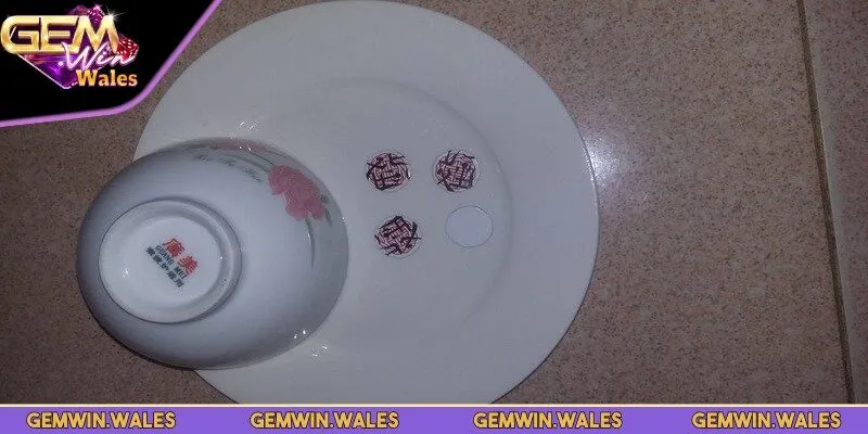 Thao túng tâm lý là 1 trong những cách đánh lừa trong game